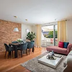 Royal Palms Luxury Split
